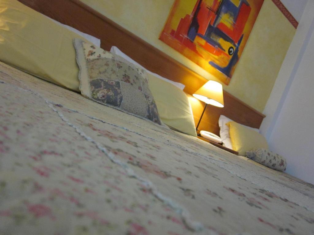 Hotel Marina Torri Del Benaco Room photo