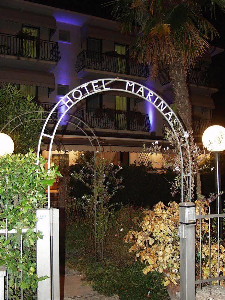 Hotel Marina Torri Del Benaco Exterior photo
